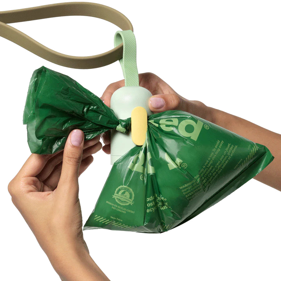 Earth Rated Poop Bag Dispenser with 15 Unscented Bags